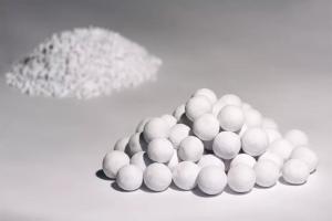 China Low Water Absorption White Tabular Alumina  Balls High Purity wholesale