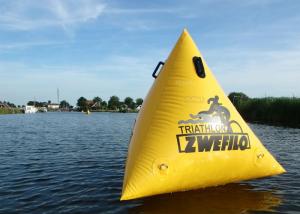 China Triathlon Race 1.5m Yellow Custom Logo Floating Triangle ShapeInflatable Marker Buoy For Water Event wholesale