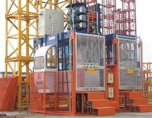 China 200 - 250m 1000 - 1800kg 2T Building construction Hydraulic hoist elevators wholesale