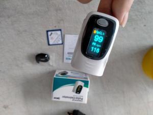China CE FDA 2*1.5V 250bpm 130mA Pulse Heart Rate Oximeter wholesale
