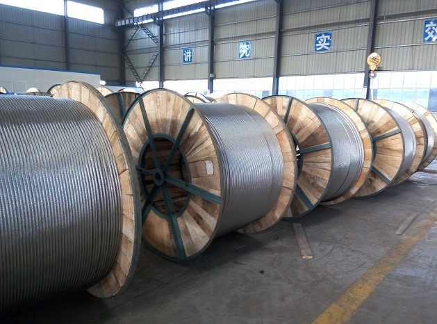 China Low Voltage Power Bare Conductor Wire , Conductors Used In Transmission Lines wholesale