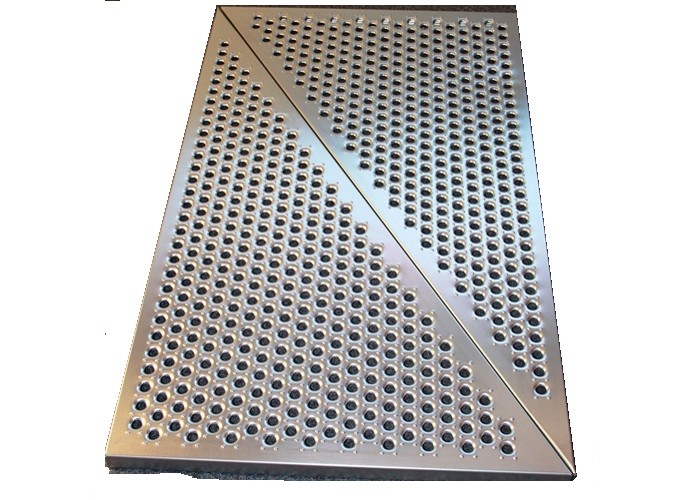 China 3mm SS Round Hole Perforated Metal Panels For Wall Panelling With Floding Edge wholesale