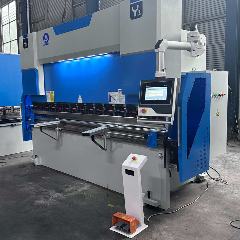 China Hydraulic Press Brake CNC Bending Machine DA53T 170T 3200 4+1 Axis With Electric Crowning wholesale