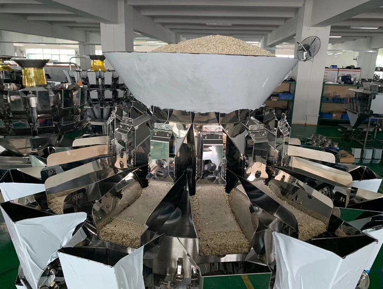 China Rice Multihead Weigher Machine High Speed Rice Weigher with 10' Touch Screen wholesale