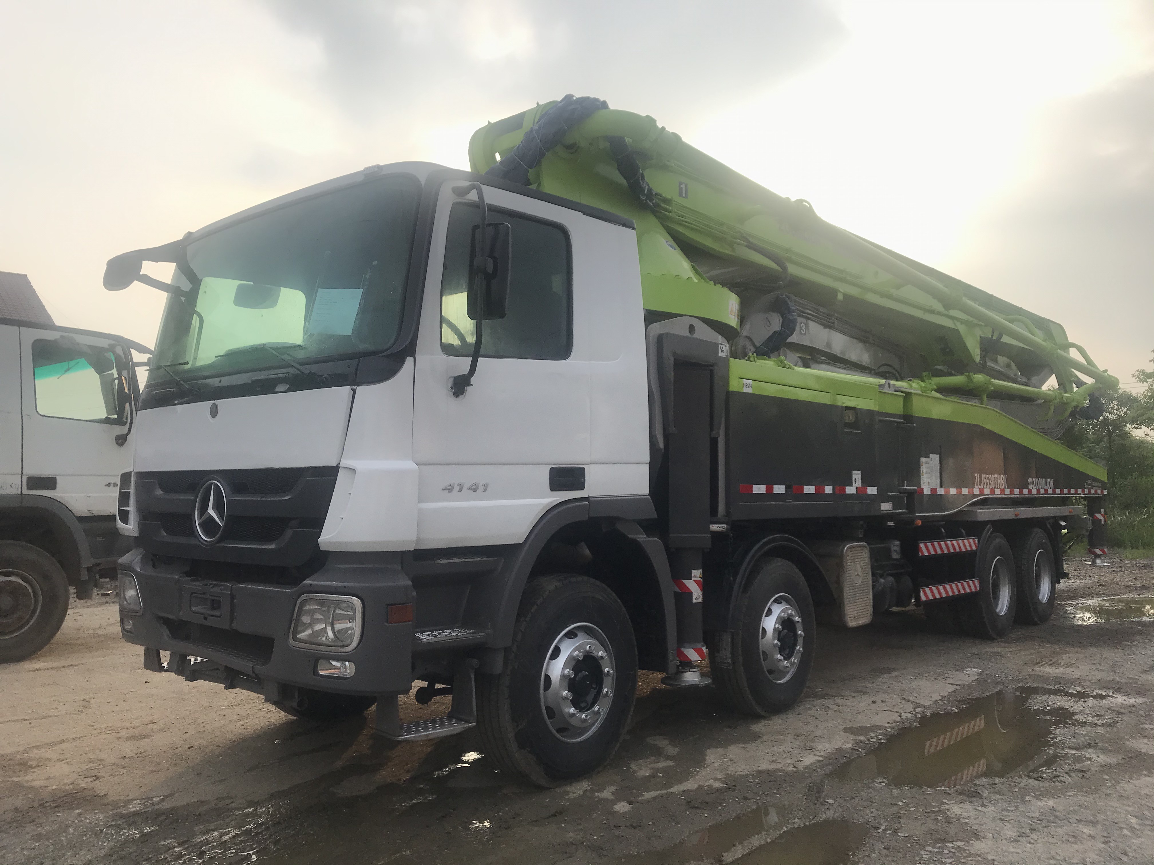 Actros 4141 56 Meter Concrete Pump Truck , Used Construction Machinery