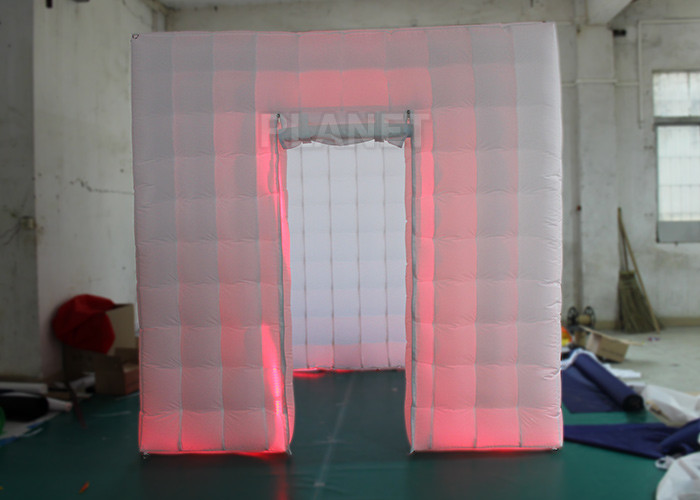 China Outdoor Inflatable Photo Booth Double Triple Stitches Customized Color wholesale