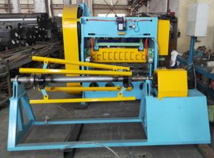China Piercing Punching Fence Wire Mesh Welding Machine Pre Cutted Wire Feeding wholesale