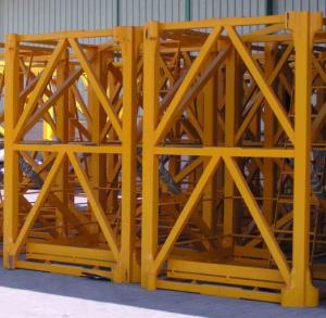 China OEM Yellow Painted Anti - Corrosion Steel Hoist Tower Crane Mast 2.4 x 2.4 x 5 m wholesale