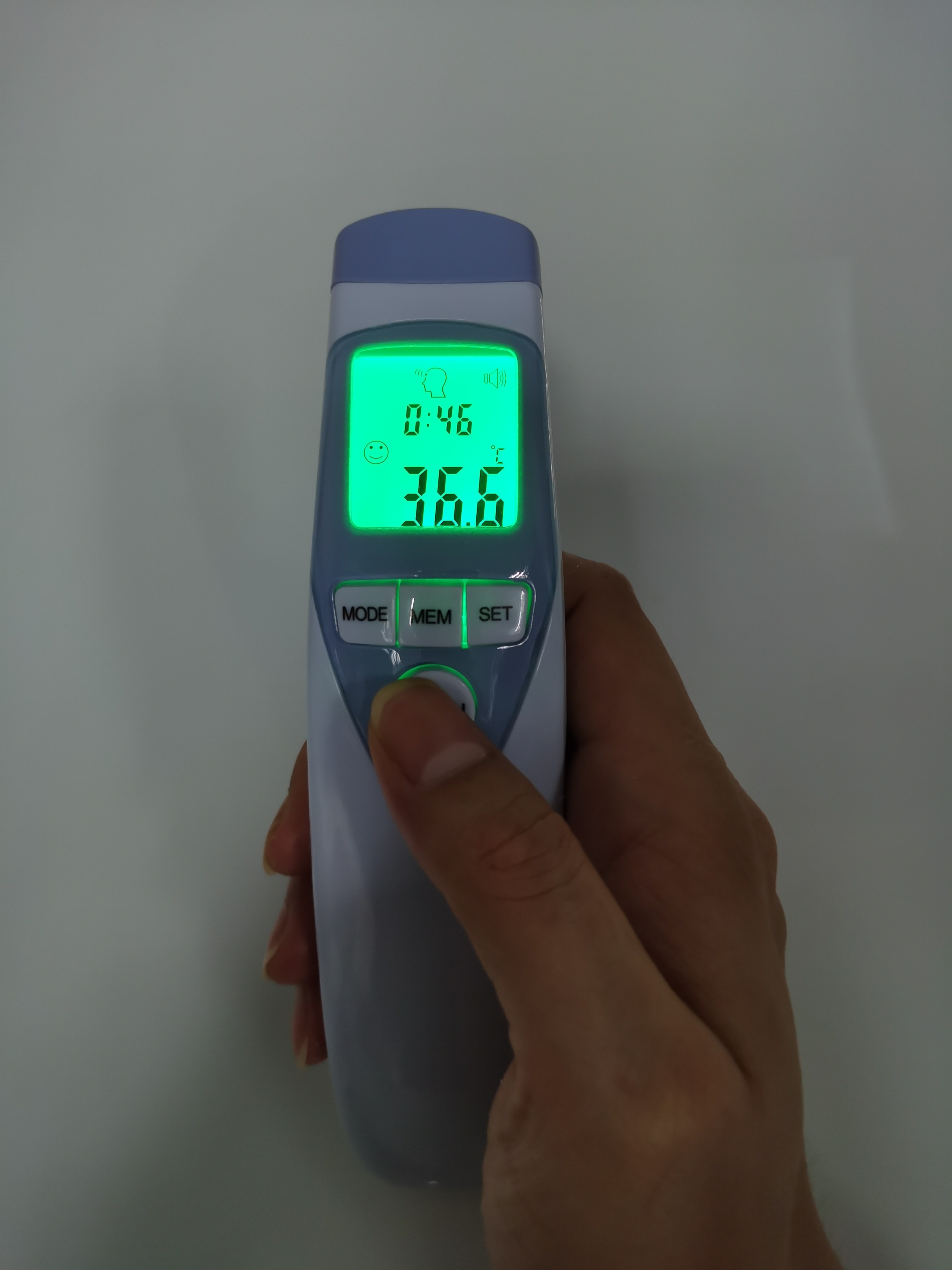 China Fast Read DC 3V LCD Non Contact Infrared Thermometer wholesale