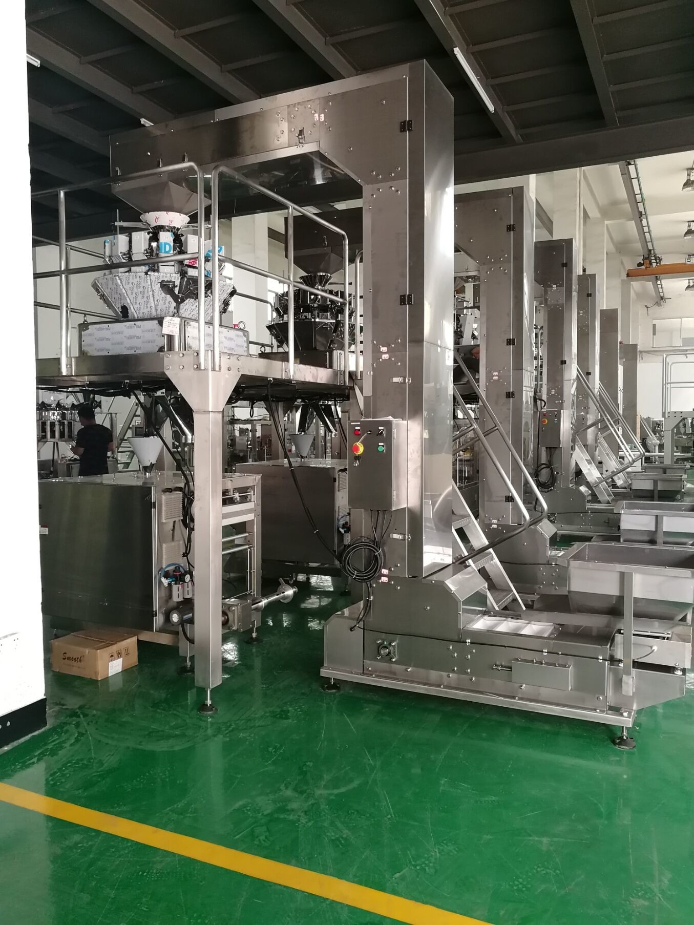 China Automatic Vertical PLC Control Granule Packing Machine For Pillow Bag wholesale