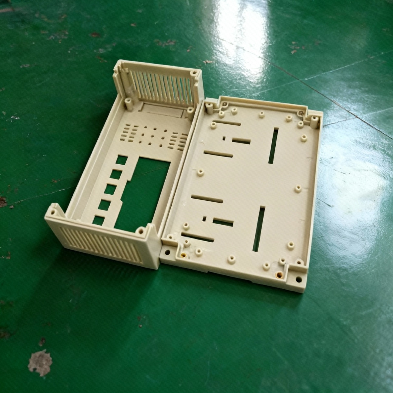 Buy cheap Customizable Injection Molding Parts with Complex Shapes and Stiffeners for 300 from wholesalers