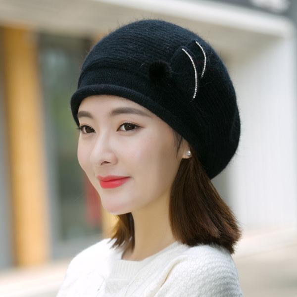 2018 Winter Trendy ladies woollen knitted hats with MOQ only need 3 pcs,elegant design hats