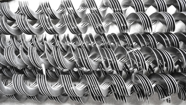 Rustproof Small Auger Spiral Flight Helical Blade For Lime Powder Conveying