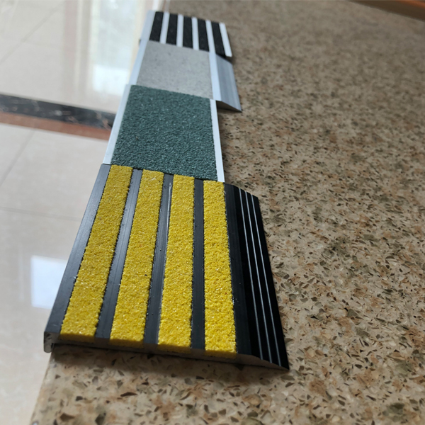 Customized Aluminum Tile Trim 3D Model Design Durable For Stair