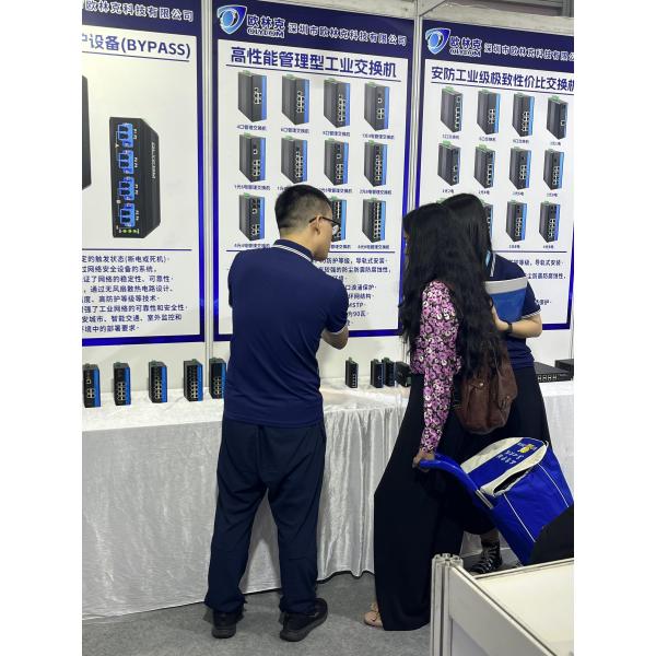 Hardened Network Switch 8 Port Gigabit Ethernet 2 SFP Fiber Unmanaged DIN35 Mounted