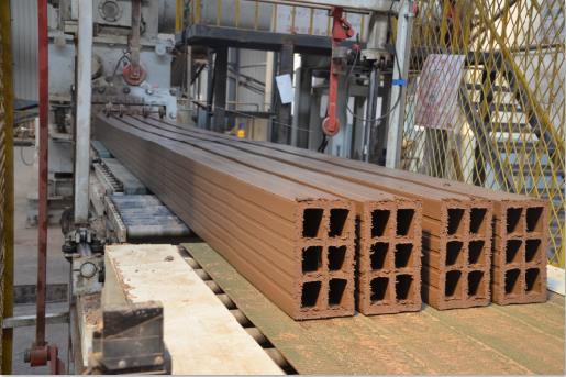 Hydraulic Clay Brick And Block Cutter Automatic ISO9001 Approved