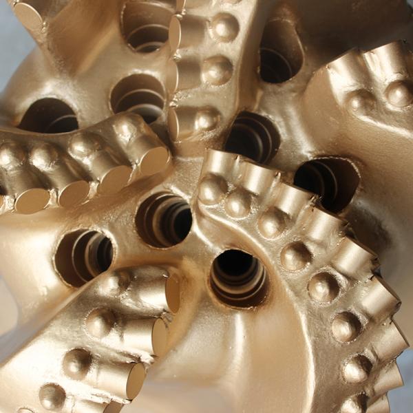 Polymer Degree PDC Rock Bit Carbide Steel Customize 5 1/2 - 17 2/1