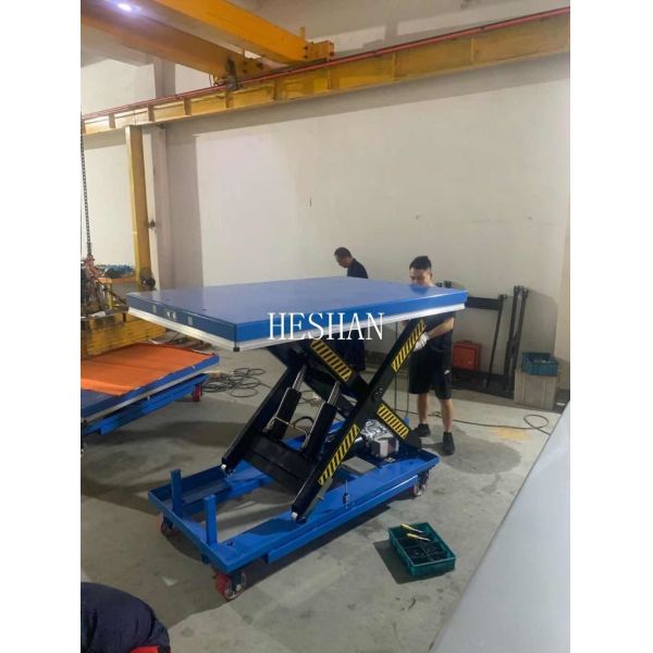 Hydraulic Mobile Platform Electric Movable Scissor Lift Table With Wheels
