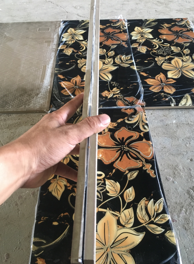 30x60cm Golden Flower Pattern Polished Tile for Floor and Wall