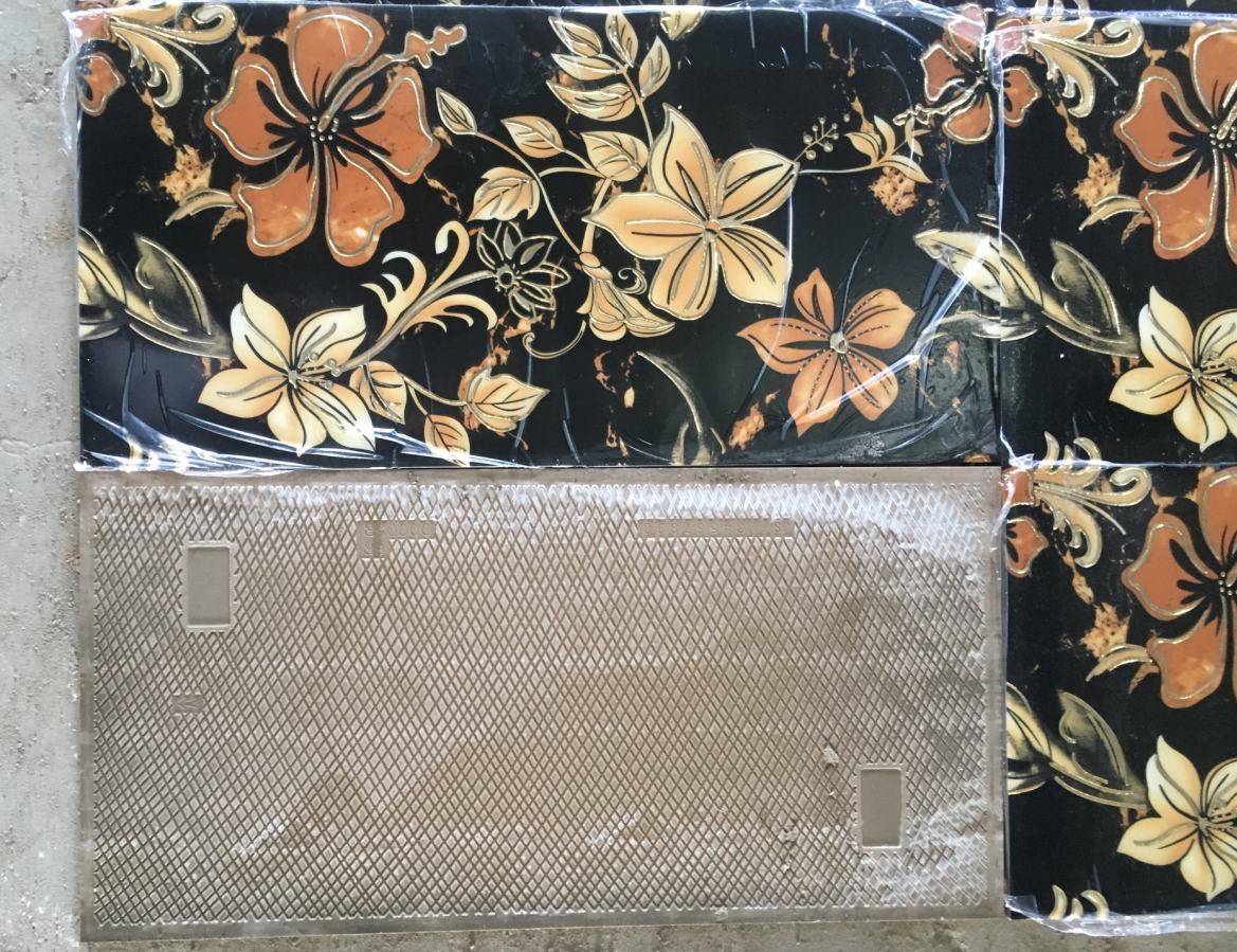 30x60cm Golden Flower Pattern Polished Tile for Floor and Wall