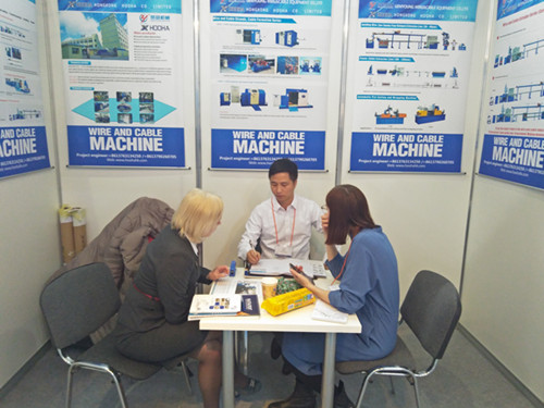 Single Layer FEP PFA Wire Extruder Machine Teflon Cable Manufacturing Equipment Cable Extrusion Machine