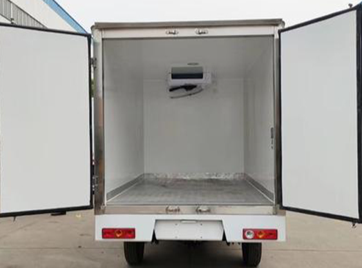 Refrigerated Trucks Flat Smooth FRP Panel Corrosion Resistance Weather Resistance