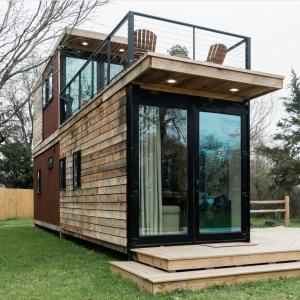 China Prefabricated Folding Container House Home Mobile Portable Collapsible Container House on sale