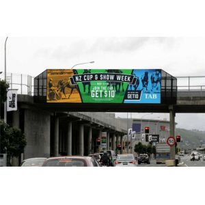 China Professional P20mm Led Display , Roadside Led Display Fast &amp; Flexible Installation wholesale