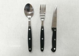 China Plastic Handle Stainless Steel Flatware Sets of 3 Pieces Knife Fork and Spoon Length 20cm wholesale
