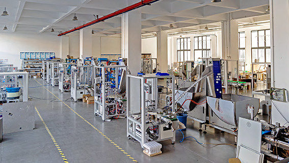 Precision IBM Injection Blow Molding Machine For PE PP Pharmaceutical Bottle