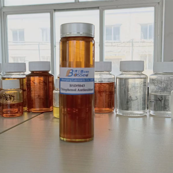 High Performance Phenolic Antioxidant Engine Oil Additive Lubricating Agent