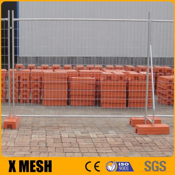 Concrete filled plastic feet temporary fence stands concrete with low prices