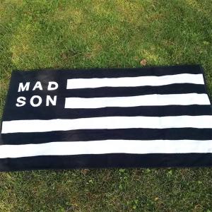 China Black and white striped jacquard beach towel cotton terry woven yarn dyed jacquard towel custom luxury jacquard towels wholesale