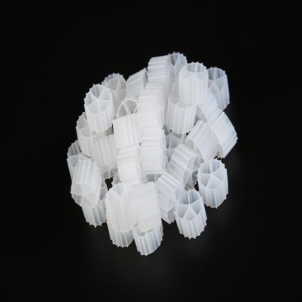 Natural Color MBBR Filter Media And Virgin HDPE Material MBBR Bio Media For RAS 10*7mm