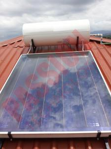 China Rooftop Pressurized Flat Plate Solar Water Heater , Solar Powered Heater Blue Film Coating wholesale
