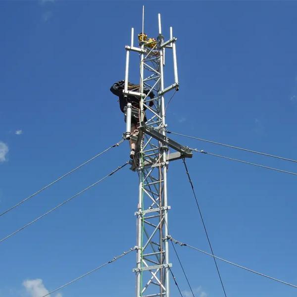 High Quality Steel Pipe Telecommunication Guyed Tower with Antenna Bracket