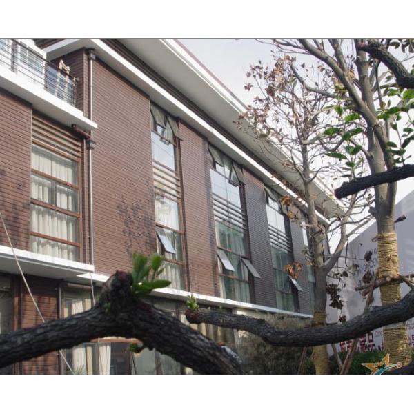 4m 5.8m Splitting Prevention WPC Wall Panel Outdoor White Composite Privacy Fence