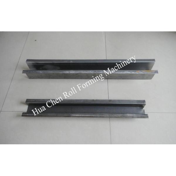 Cr12 Steel Rollers Cold Roll Forming Machine , U Shape Purlin Roll Forming Equipment