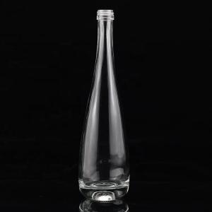 China Elegant Japanese Sake Alcohol Bottle 500ml Distinctive Glass with Sealing Type Cork wholesale