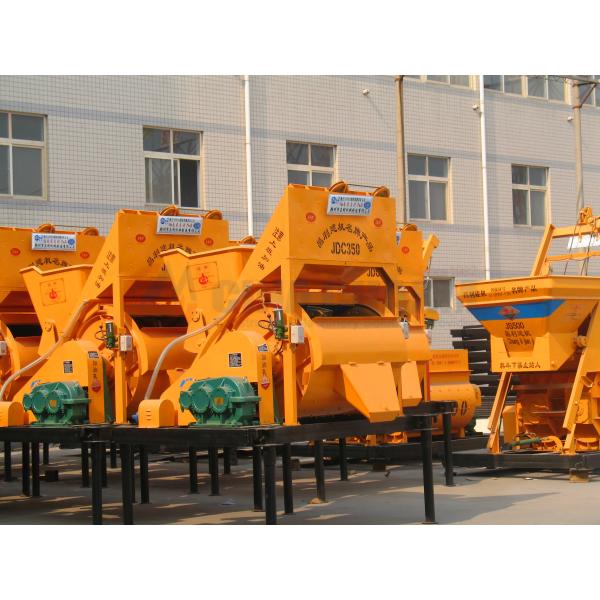 1.8T Portable Cement Mixer , Hydraulic Mixer Machine With 14m3/H Capacity