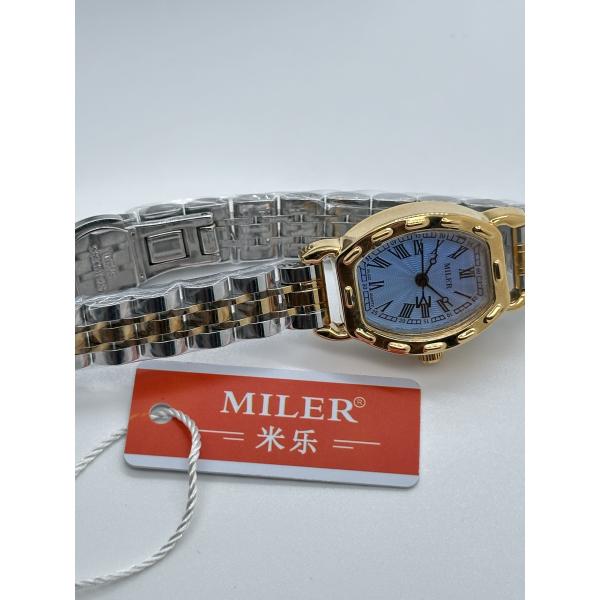 Oval Mineral Dial Stainless Steel Strap Watch Quartz Movement 18mm Band Width