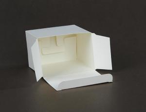 China Simple Square White Candy Boxes Small Size  Lightweight White Cookie Boxes on sale