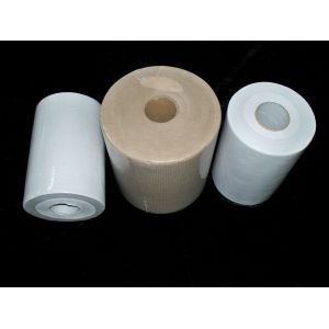 China Recycle Pulp 40gsm one Ply Central pull Paper Towels Roll of Strong Water Absorption wholesale