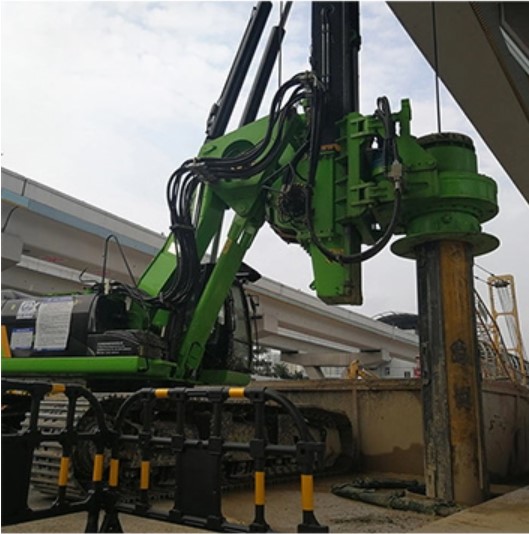 20m Kr60c Rotary Hydraulic Drilling Rig With Cat Chassis Pile Foundation Construction
