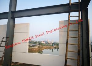 China Prefabricated Q345B Column Industrial Metal Buildings With FASEC Prefab - I Panel Cladding For Warehouse wholesale