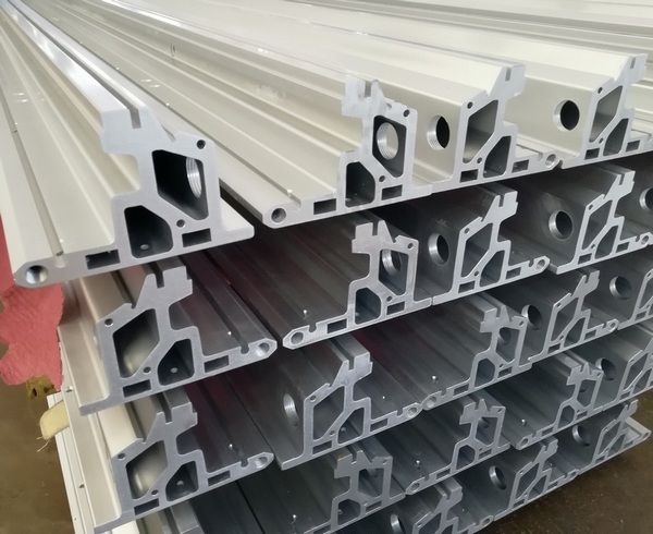 ±0.1mm Tolerance Aluminium Extruded Sections