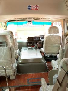 China Manual City Mini Passenger Bus Gearbox 19 Seat Luxury Diesel ISUZU Engine wholesale