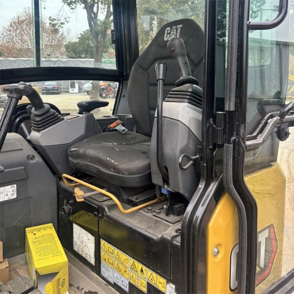 Used Crawler Type CAT 302E Excavator Second Hand Mini Digger Original