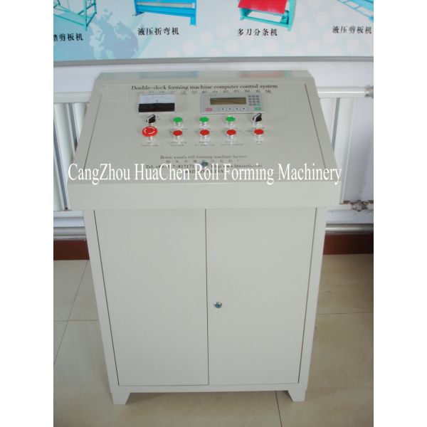 PLC Control Hydralic Cut Metal Deck Roll Forming Machine For 26 Roller Stations
