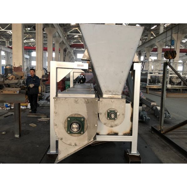 High Capacity Sand Tube Screw Conveyor Transmission Mixing Drying Multi Function